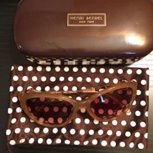 NWOT Henri Bendel On Point Cat Ey Sunglasses